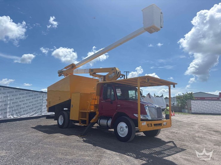 2013-international-durastar-4300-image-2