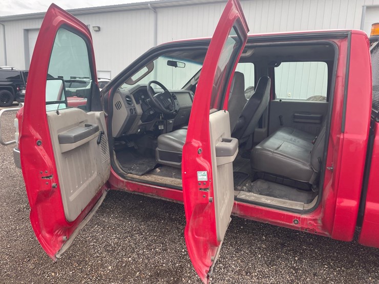 2010-ford-f250-xl-image-34