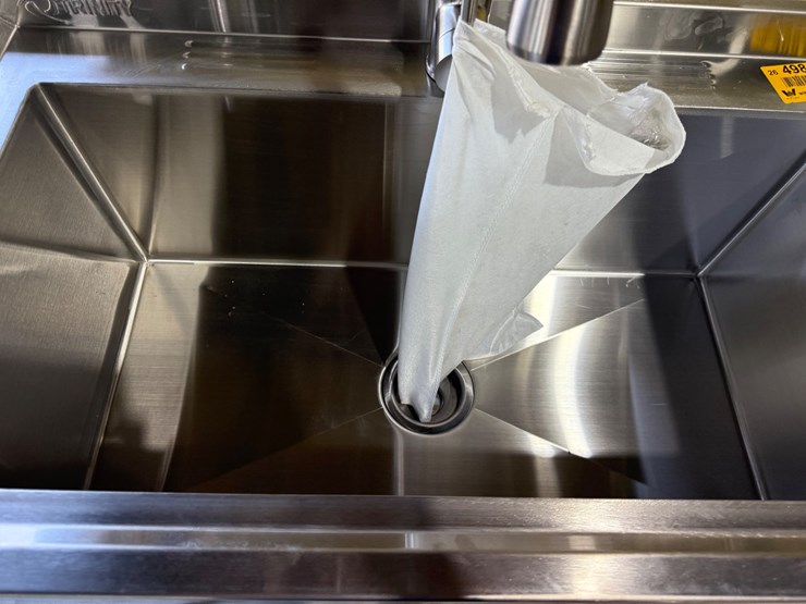 #49816-•-unused-trinity-36"-stainless-steel-sink-image-15
