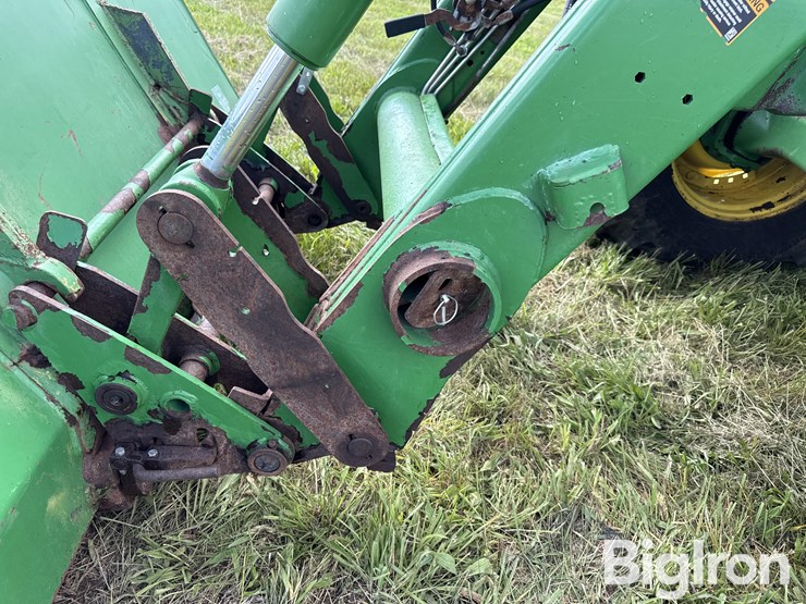 2012-john-deere-7330-image-12