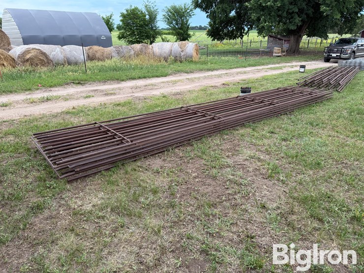 24'-continuous-6-bar-fencing-image-5