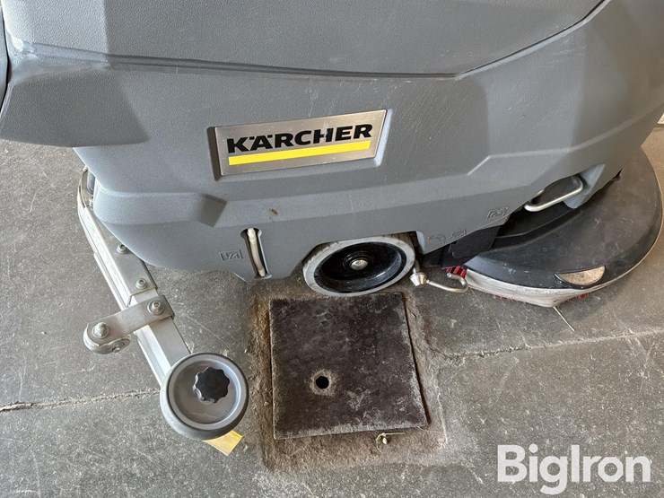 karcher-professional-floor-scrubber-image-14