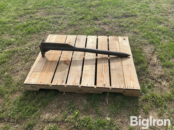 homemade-bale-spear-image-8