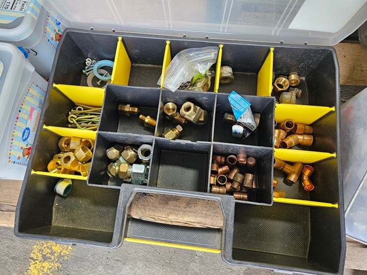 #107-•-pallet-of-assorted-fasteners-image-5