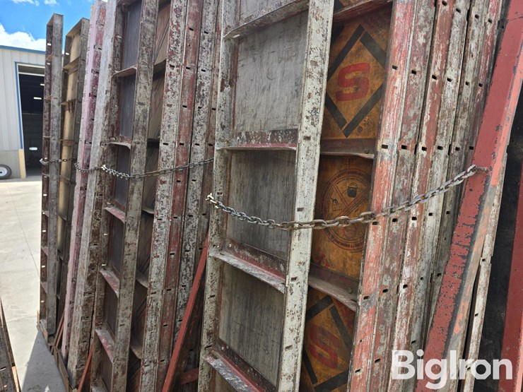 8'-concrete-wall-forms-image-12