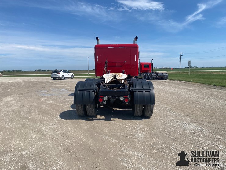 2013-peterbilt-388-image-6