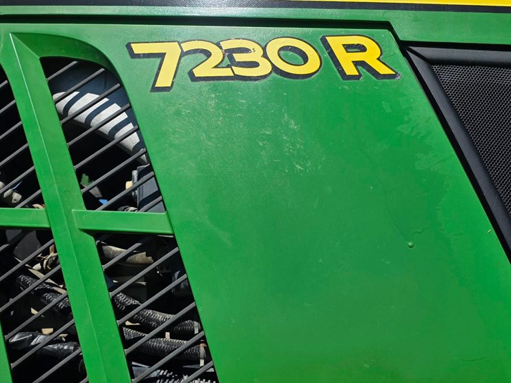 john-deere-7230r-image-19