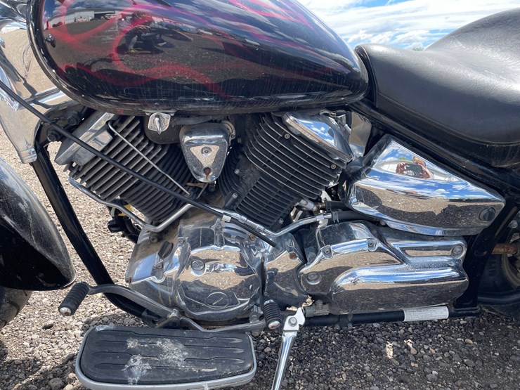 #2903-•-2004-yamaha-vstar-1100-motorcycle-(has-wi-title)-image-17
