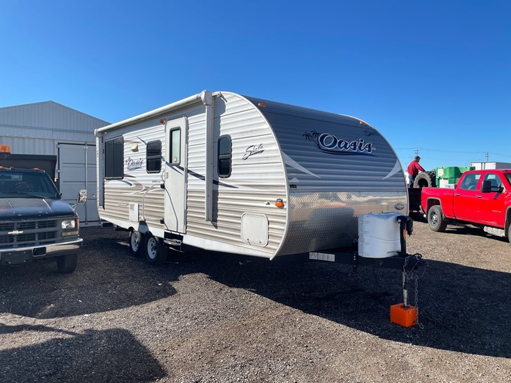#2859-•-2016-shasta-oasis-tandem-axle-camper-(has-wi-title)-image-3