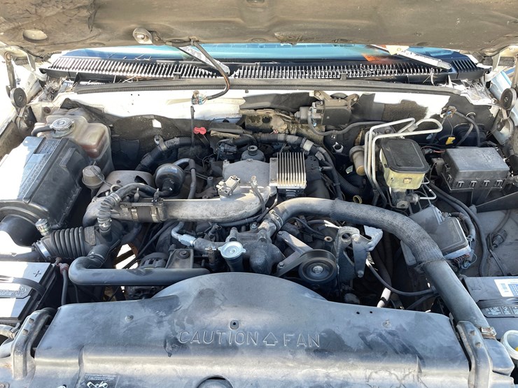 1997-chevrolet-3500-image-24