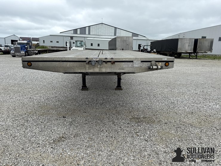 2015-mac-45’-t/a-flatbed-trailer-w/piggyback-forklift-mounts-image-2