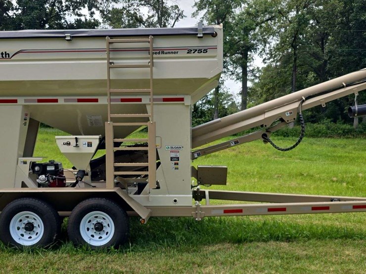 new-2022-unverferth-2755-seed-tender,-never-used,-with-remote,-honda-390-engine,-2-compartment,-talc-inductor,-bumper-hitch-pull,-roll-tarp-image-2