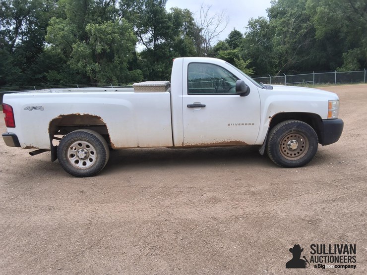 2010-chevrolet-1500-image-4