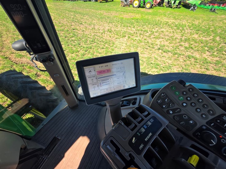 john-deere-7230r-image-26