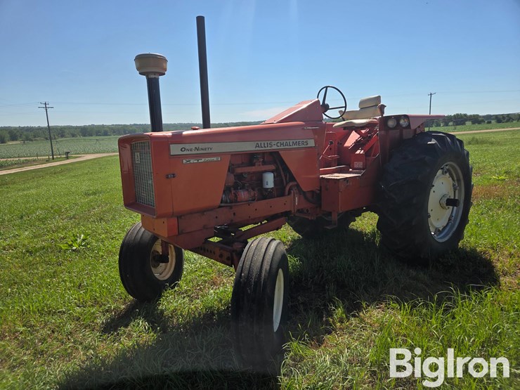 1970-allis-chalmers-190xt-image-1