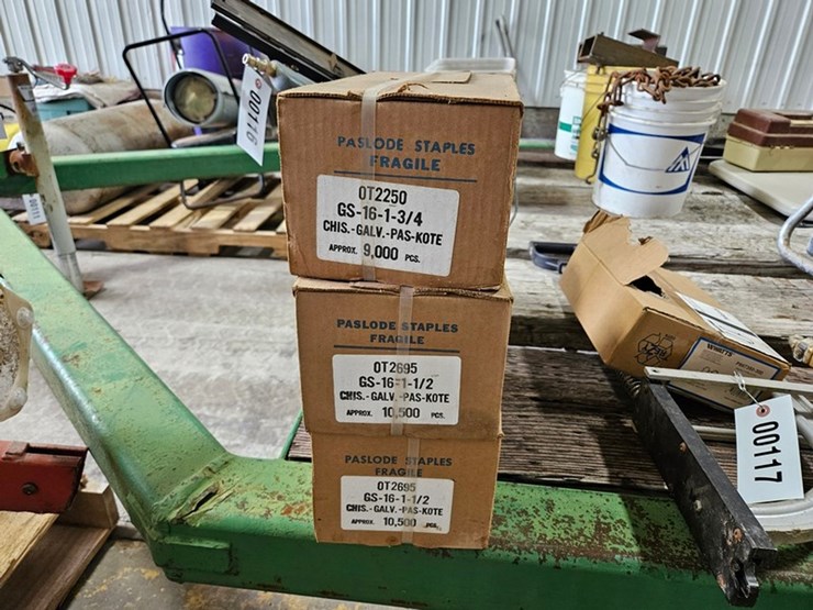 #116-•-paslode-pneumatic-staple-gun-and-staples-image-5