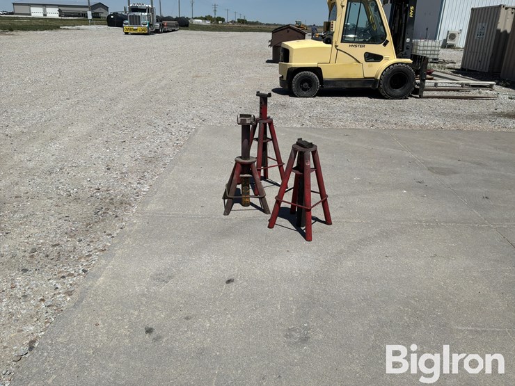 heavy-duty-jack-stands-image-4