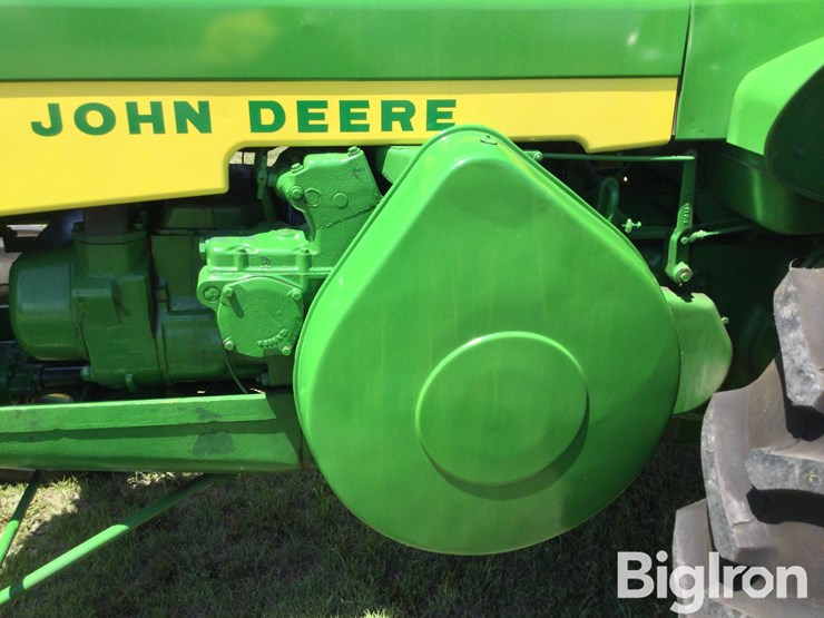 1959-john-deere-830-image-11