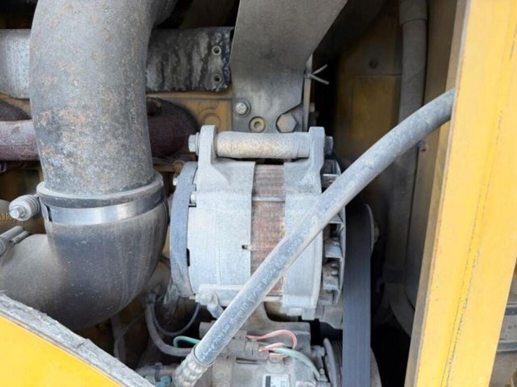 2010-caterpillar-924h-image-19