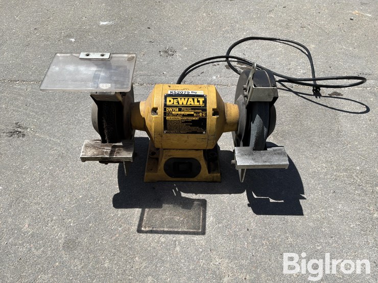2011-dewalt-8”-bench-grinder-image-2