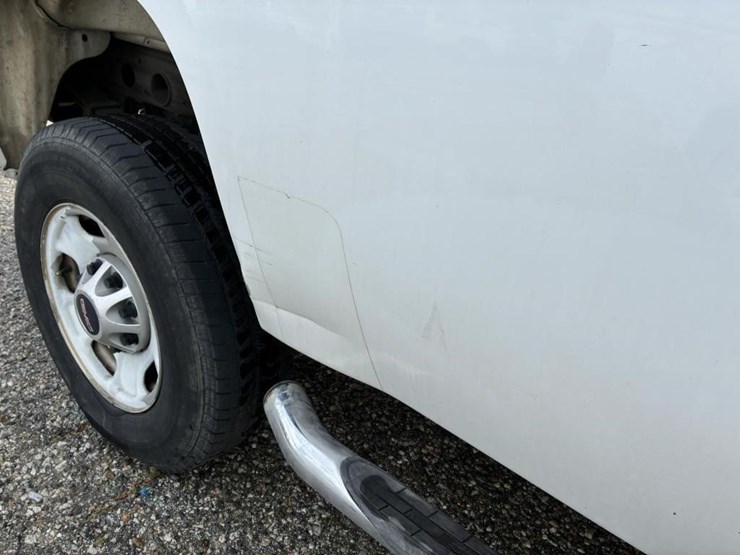2012-gmc-sierra-2500-image-6