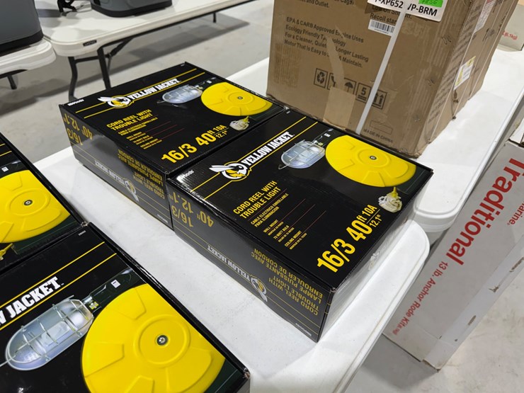 #49807-•-lot-of-(2)-unused-yellow-jacket-10amp-cord-reel-w/trouble-lights-image-2