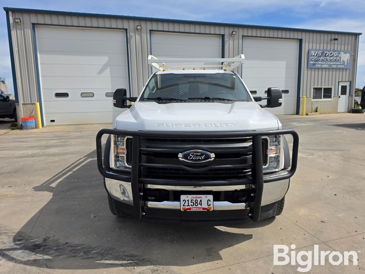2019-ford-f550-xl-image-2