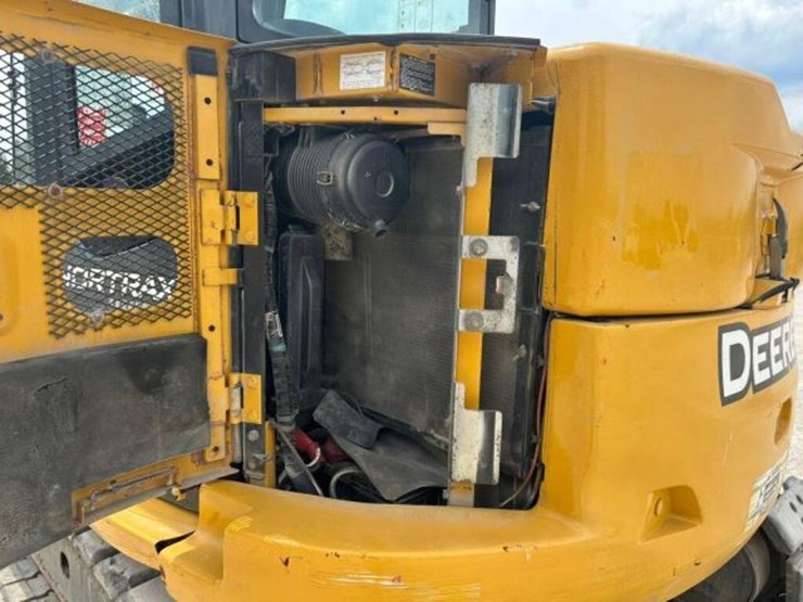 2014-deere-85g-image-22