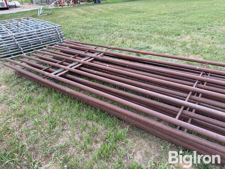 24'-6-bar-continuous-fence-image-12