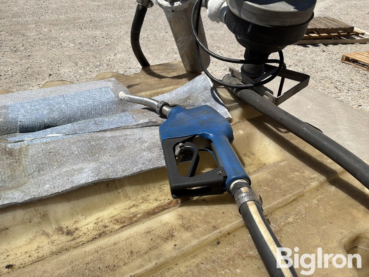 diesel-exhaust-fluid-pump-&-bulk-tank-image-10
