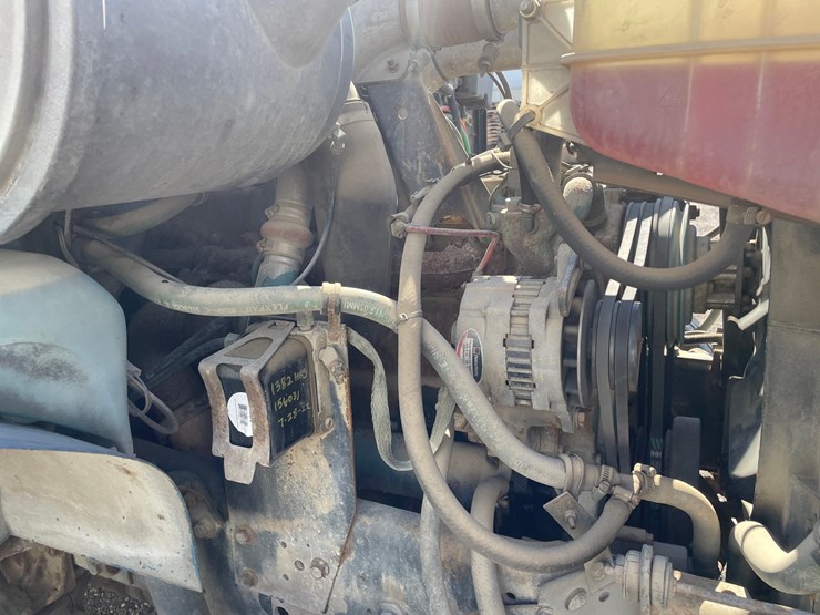 1990-international-durastar-4400-image-35