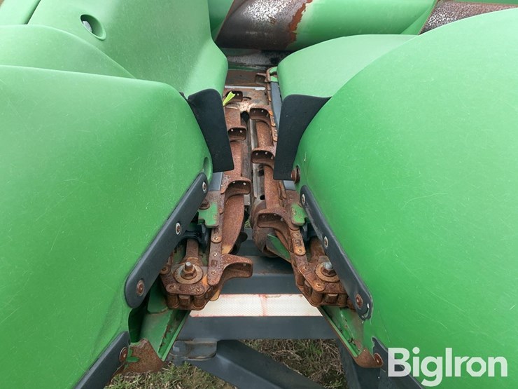 2013-john-deere-608c-image-14