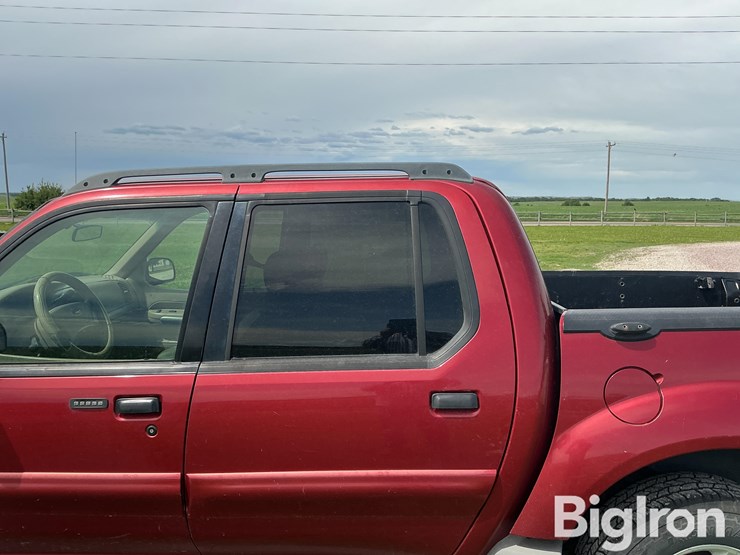 2002-ford-explorer-sport-trac-image-12