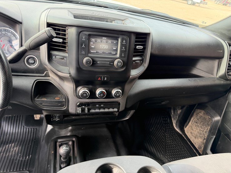 2024-dodge-3500-image-14
