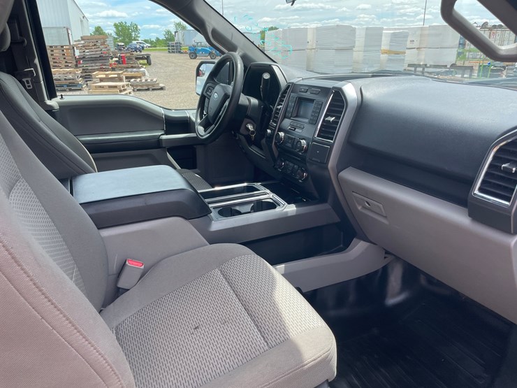 2015-ford-f150-xlt-image-25