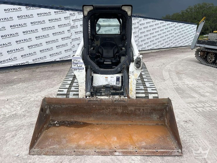 2021-bobcat-t740-image-23