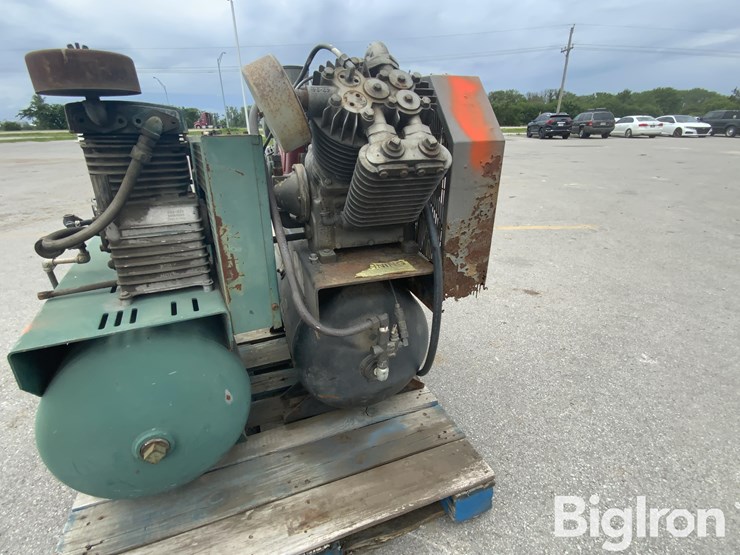 massey-ferguson-730-image-16