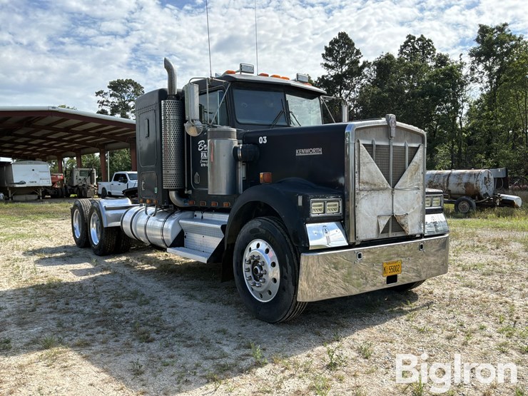 1986-kenworth-w900-image-3