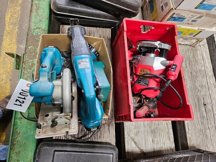 #121-•-assorted-power-tools-image-2