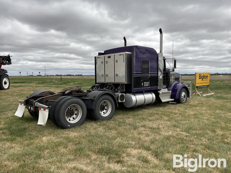 2019-kenworth-w900-image-5