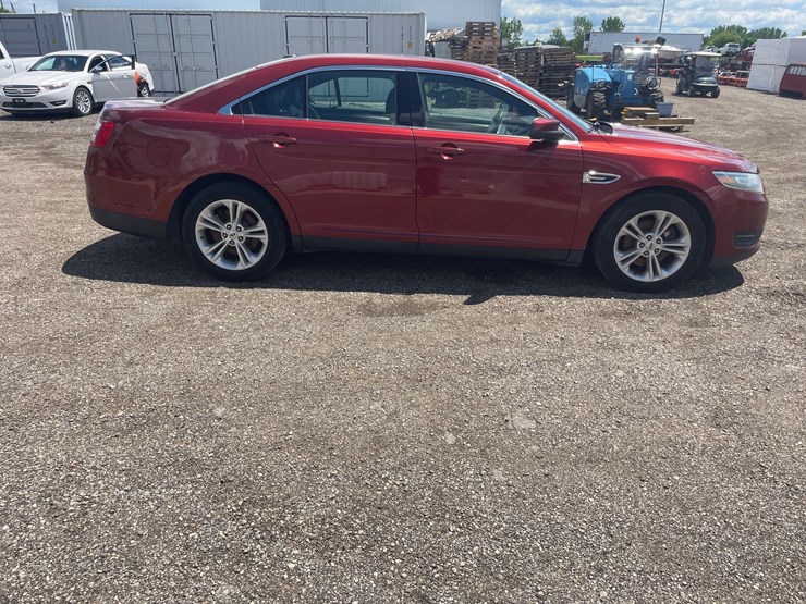 #2857-•-2014-ford-taurus-sel-(has-wi-title)-image-4