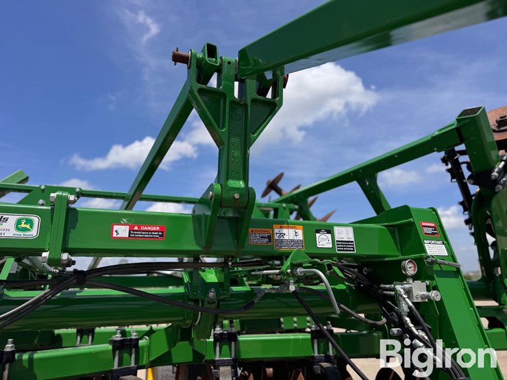 2018-john-deere-2730-image-17