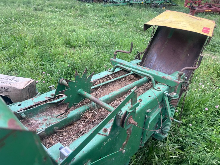 john-deere-334-image-10