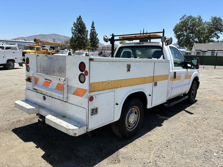 2014-ford-f250-image-3