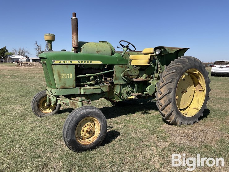 1962-john-deere-2010-image-1