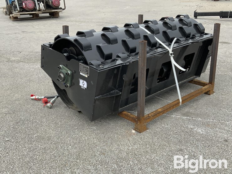 2025-massey-ferguson-730-image-7