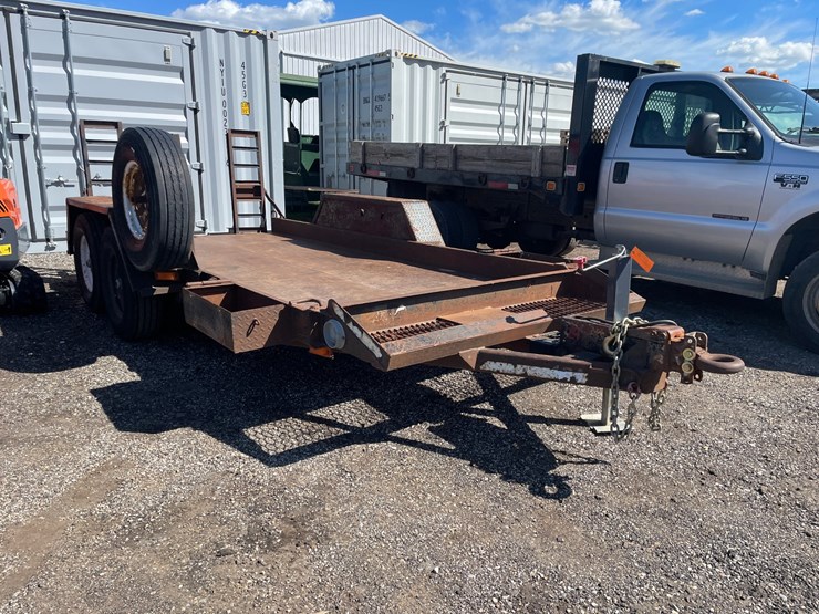 #2097-•-1999-olympic-tandem-axle-equipment-trailer-(has-wi-title)-image-3