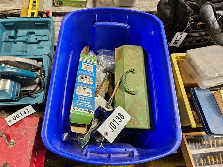 #138-•-tote-of-assorted-plumbing-parts-image-1