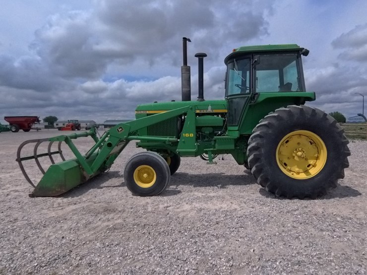 john-deere-4630-image-2