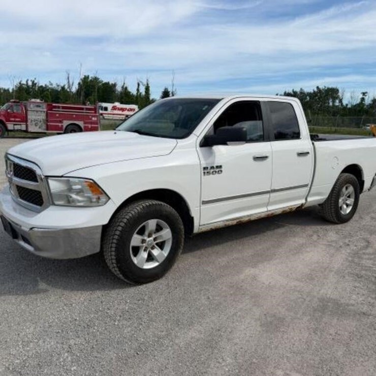 2017 RAM 1500 SLT